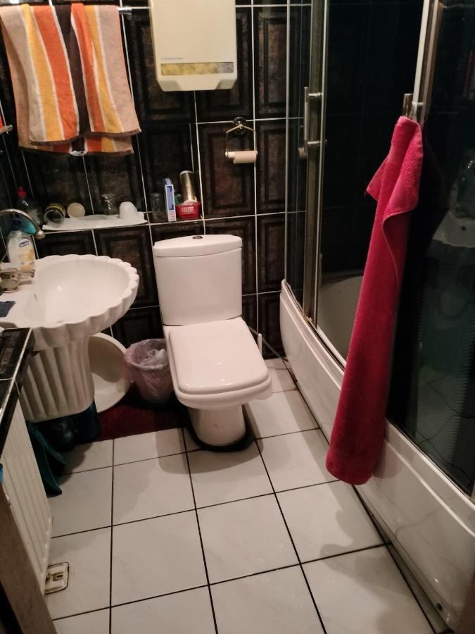 Pokoje Kwatery Noclegi 690490890 Konin  Exteriör bild